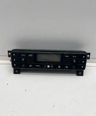 Maserati Quattroporte Climate control unit 40644ME 131180 000194315