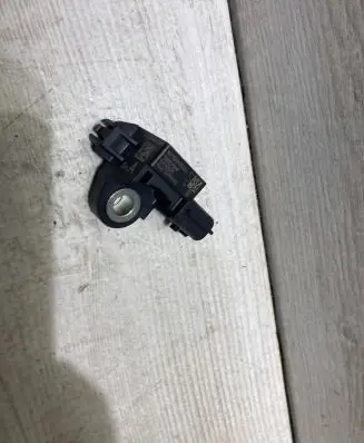 Dacia Sandero III Airbag deployment crash/impact sensor 988307904r