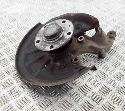 Volkswagen Golf VII Rear wheel hub 5Q0505435F
