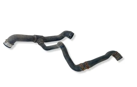 Mercedes-Benz CLK A209 C209 Engine coolant pipe/hose 2035012682