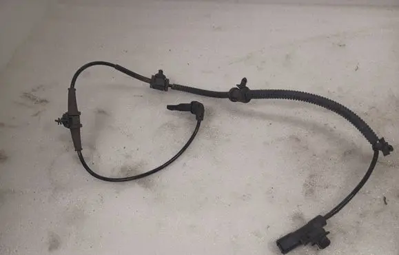 Chevrolet Volt I ABS brake wheel speed sensor 13329258 10071153483