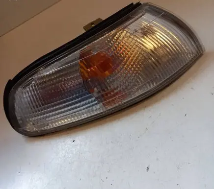 Mazda 626 Front indicator light 21061612