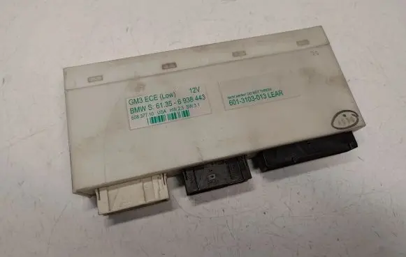 BMW 5 E39 Central body control module 61356938443 61356942042