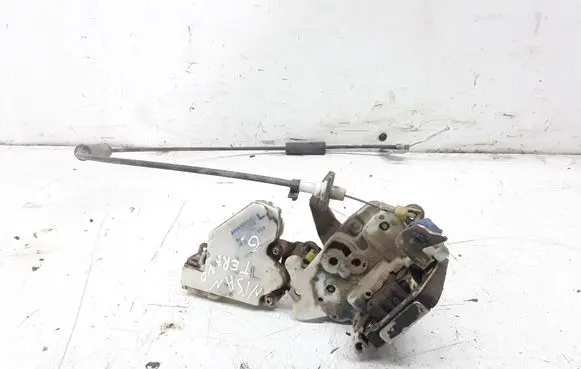 Nissan Terrano Rear door lock