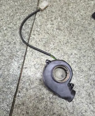 BMW 3 E46 Engine control unit/module fan 0130002831 129017451829