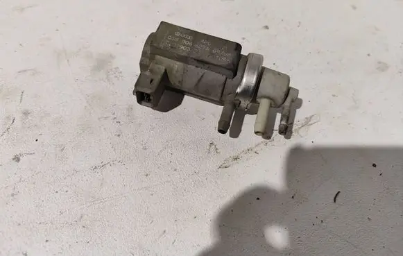 Audi A6 S6 C5 4B Turbo solenoid valve 059906627A 72190321