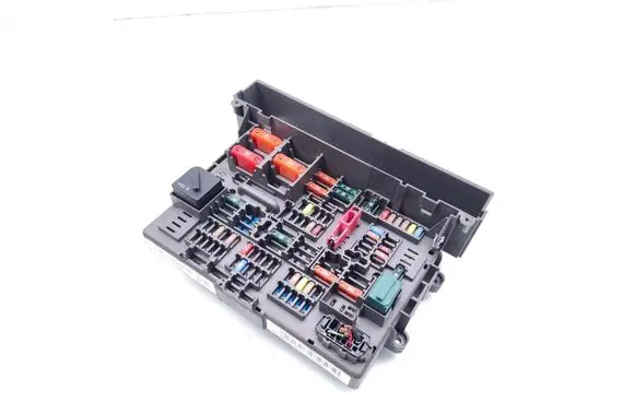 BMW 3 E90 E91 Fuse module 9119446