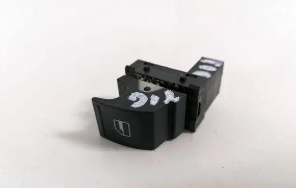 Volkswagen Tiguan Electric window control switch 7L6959855B