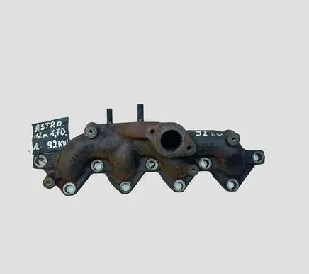 Opel Astra J Exhaust manifold 8980538800