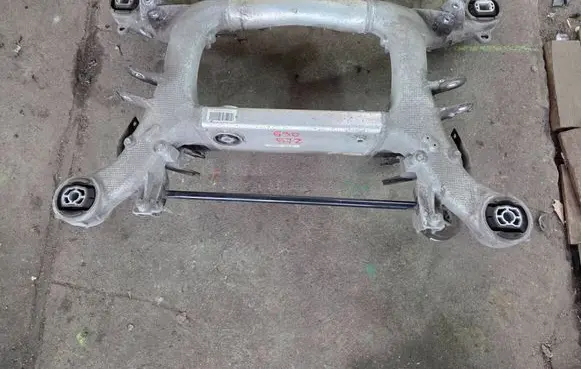 BMW 5 G30 G31 G38 Rear subframe 6886057 6323476 B18312RS0988