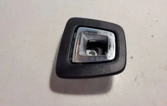 BMW 7 G11 G12 Tie down hook / loop 7348517