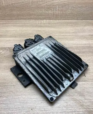 Renault Megane II Engine control unit/module ECU 8200399038 8200619409