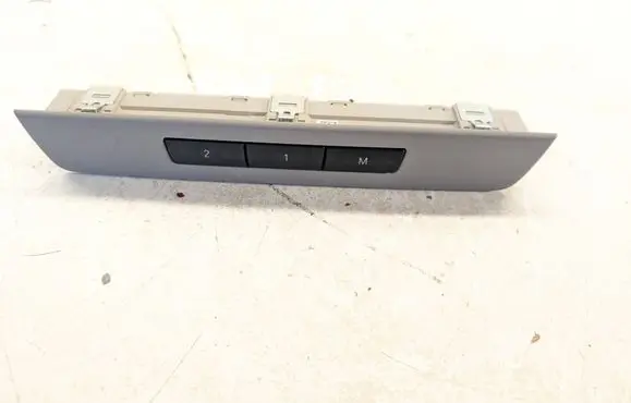 BMW 5 F10 F11 Seat memory switch 9215747