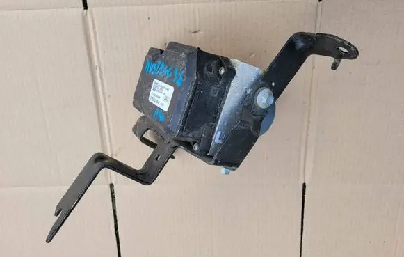 Ford Mustang V ABS Pump ER332C405AA