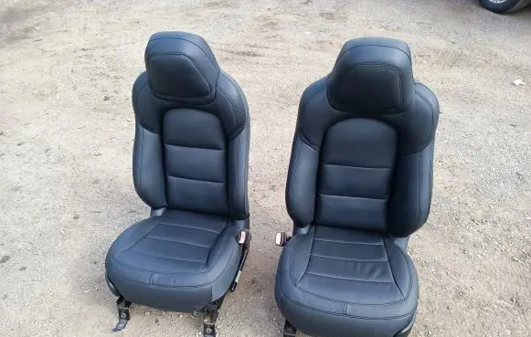 Chevrolet Corvette Seat set 