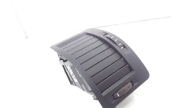 Skoda Octavia Mk2 (1Z) Dashboard side air vent grill/cover trim 1Z0819701