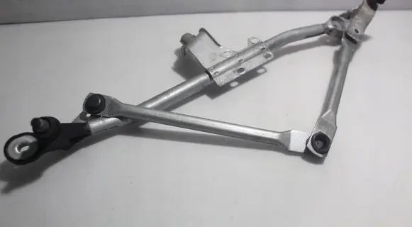 BMW 1 E81 E87 Front wiper linkage 