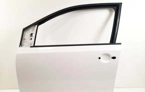 Volkswagen Up Front door