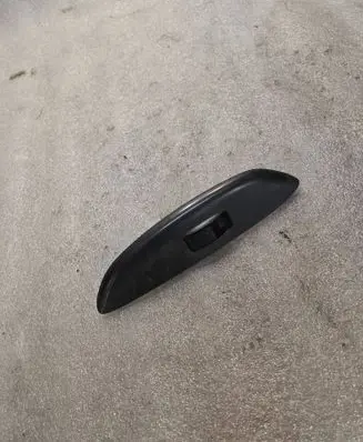 Toyota Yaris Electric window control switch