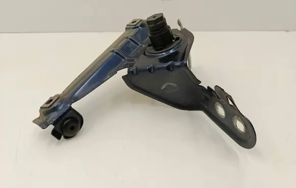 BMW X3 F25 Fender mounting bracket 7267328