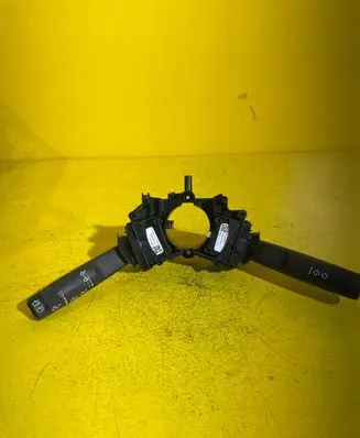 Opel Meriva B Tailgate/trunk/boot open switch 129KM