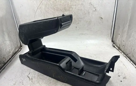 Audi A4 S4 B5 8D Center console 