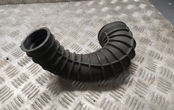 Volvo V40 Air intake hose/pipe 08034143