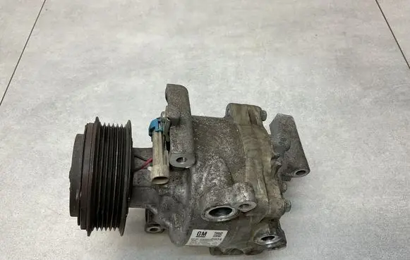 Opel Mokka X Air conditioning (A/C) compressor (pump) 42456934
