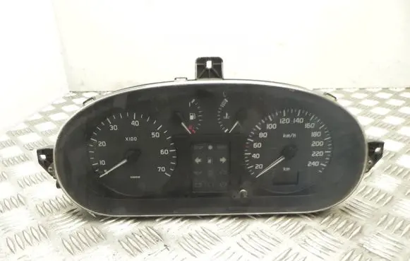 Renault Scenic I Speedometer (instrument cluster) P8200071811