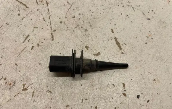 BMW 5 F10 F11 Outside/exterior temperature sensor 6936953