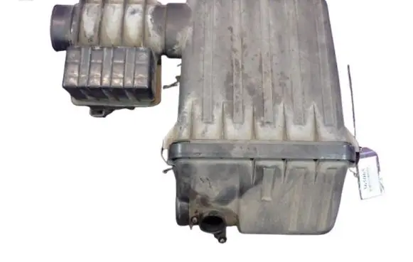 Suzuki Swift I Air filter box