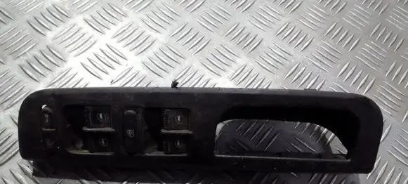 Volkswagen Golf IV Electric window control switch 1J4959857D
