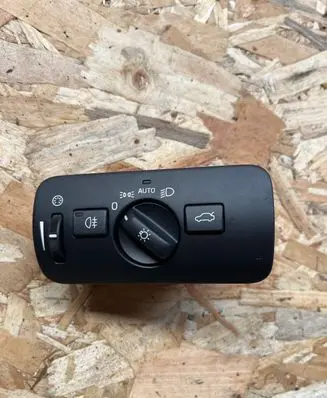 Volvo V40 Light switch 30739424