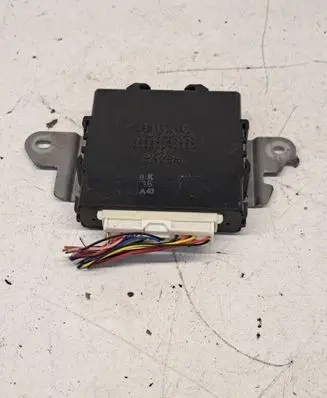 Toyota Prius (XW20) CAS control unit/module 8999047023 2325000320