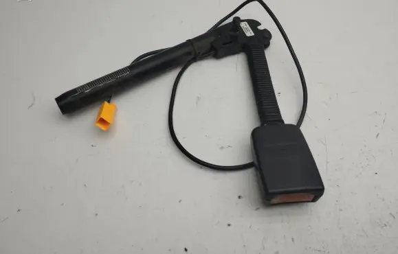Ford Focus C-MAX Front seatbelt buckle 3M51R61208AD