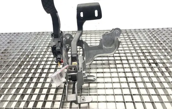 Audi A6 C7 Pedal assembly 