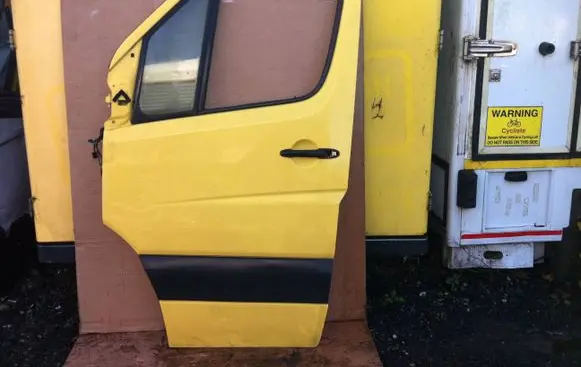 Volkswagen Crafter Front door