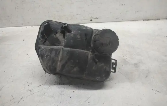 Mercedes-Benz E W211 Coolant expansion tank/reservoir 2115000049