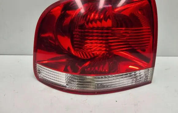 Volkswagen Touareg I Rear/tail lights 28259002 7L6945095K