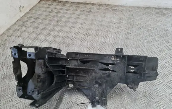 BMW 5 F10 F11 Headlight/headlamp mounting bracket 11071510