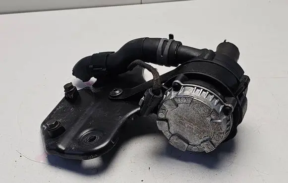 Volkswagen PASSAT B8 Electric auxiliary coolant/water pump 04L965567