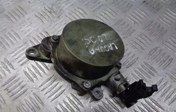 Renault Laguna III Vacuum pump 8200845984