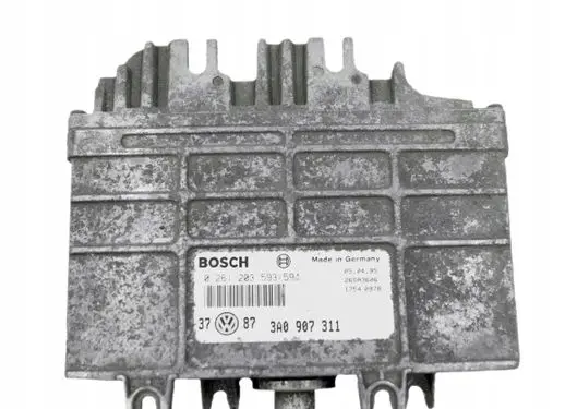 Volkswagen Golf III Engine control unit/module 3A0907311