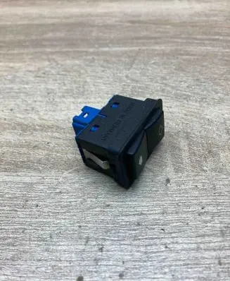 BMW 5 E39 Electric window control switch 8368932 Used