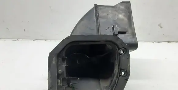 Audi Q7 4L Air intake duct part 7L0819049