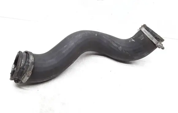 Volvo XC90 Intercooler hose/pipe 31261367