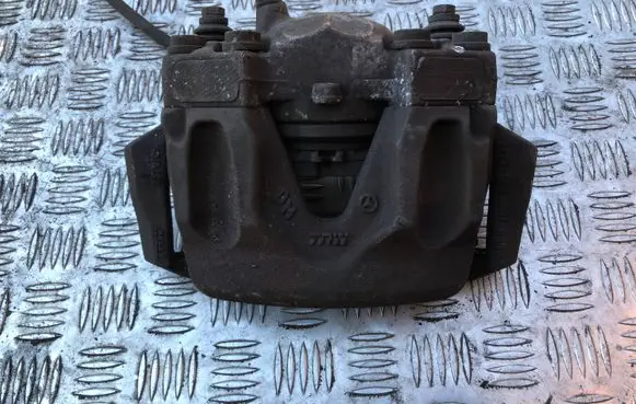 Mercedes-Benz CLS C218 X218 Front brake caliper