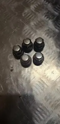Toyota RAV 4 (XA30) Nuts/bolts 