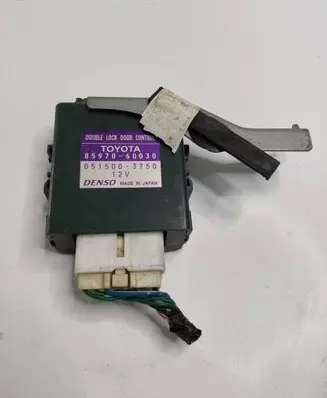Toyota Land Cruiser (J120) Door central lock control unit/module 8597060030 0515003750