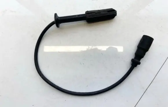 Mercedes-Benz C W203 Ignition plug leads 0001567110 0001593742